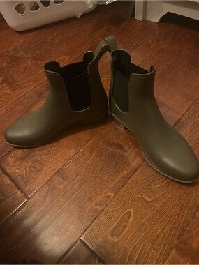 Women’s Chelsea Rain Boots - Olive